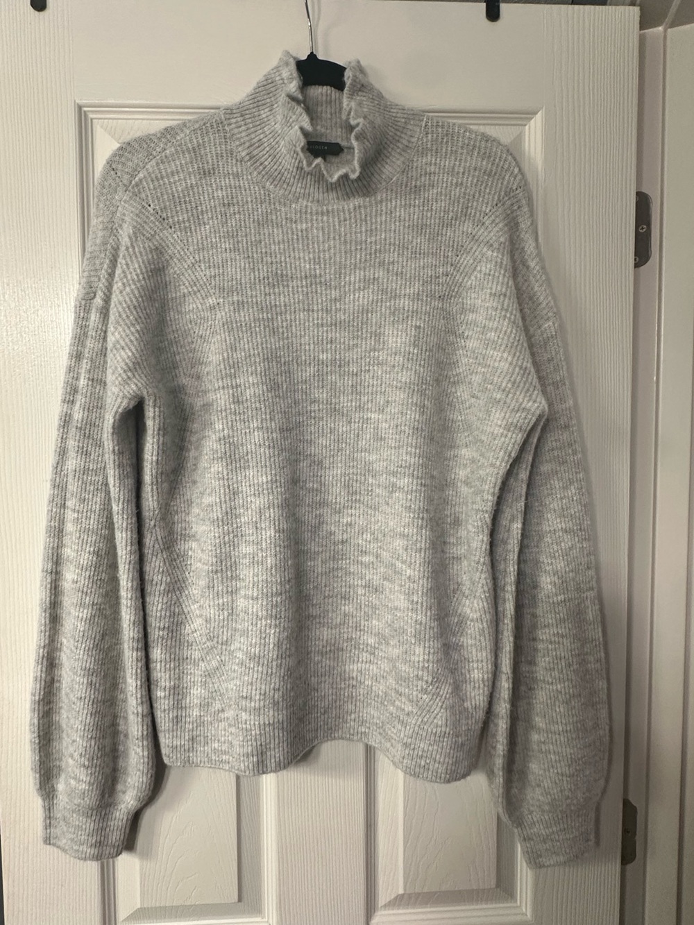 Halogen Gray Ribbed Ruffle Mock Neck Balloon Sleeve Sweater - Picture 2 of 5